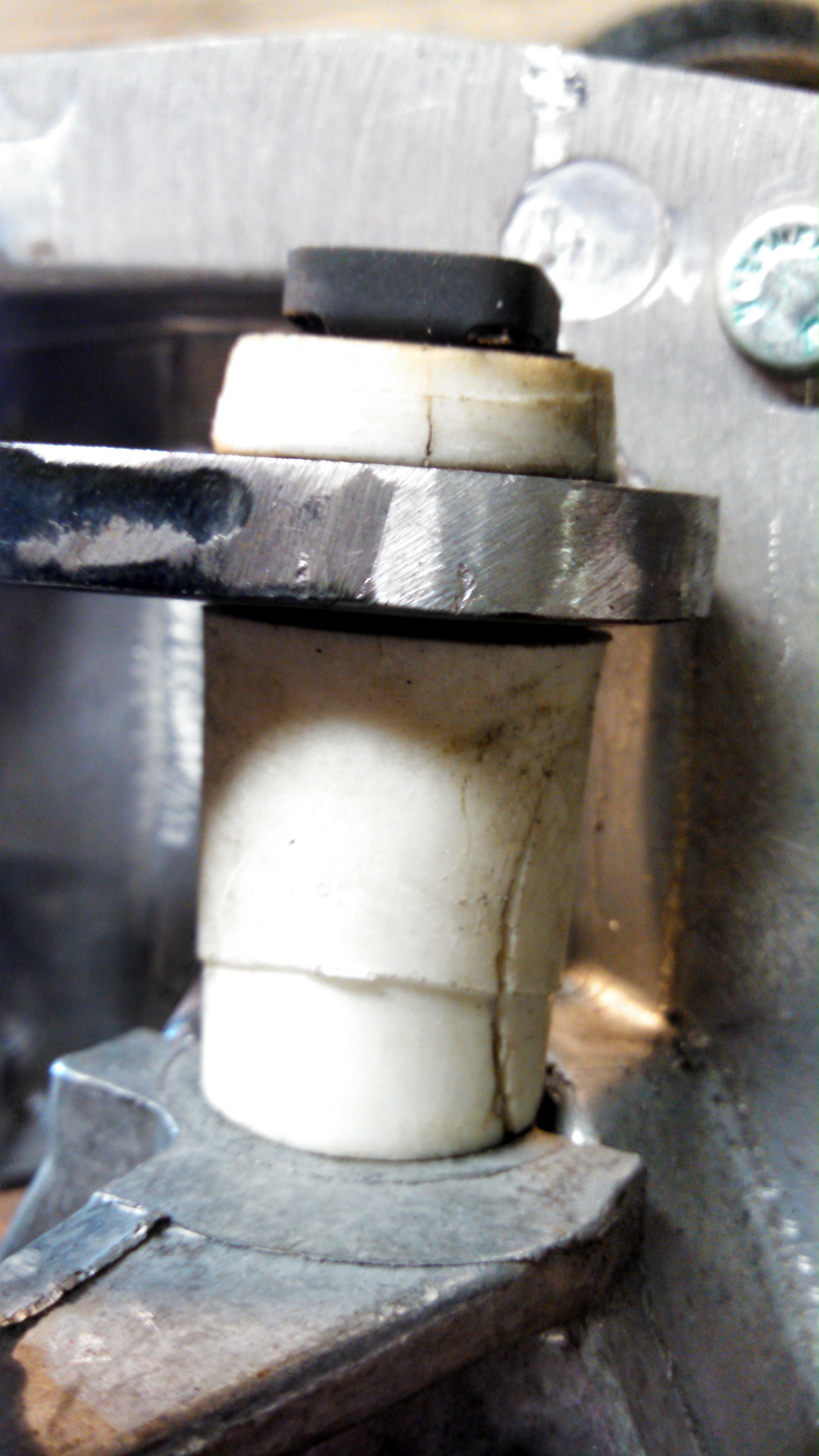 needs new pivot bushings.jpg