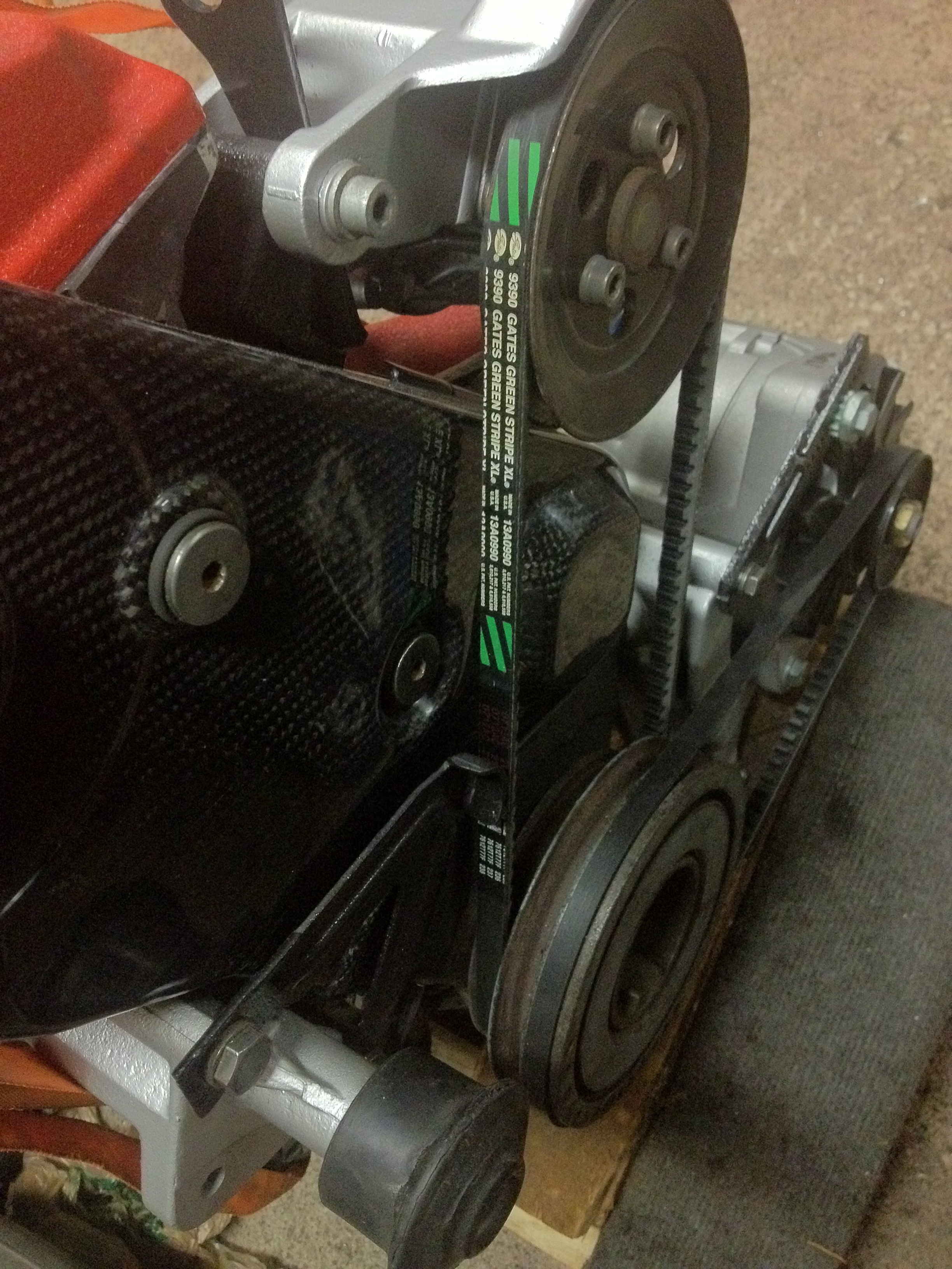 Sebastian's CQ91' engine carbon.jpg