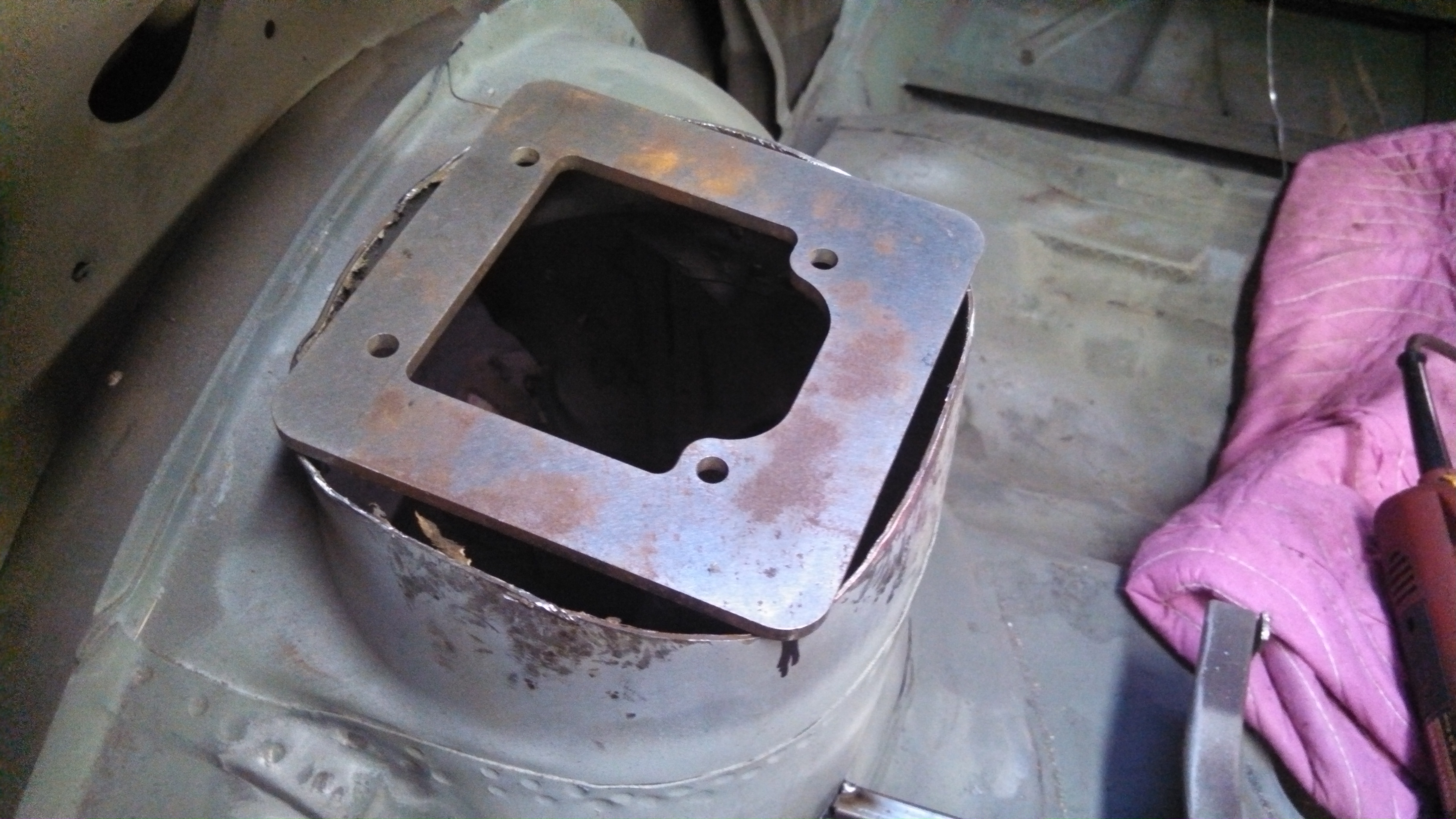 closeup of strut tower change of shape.jpg