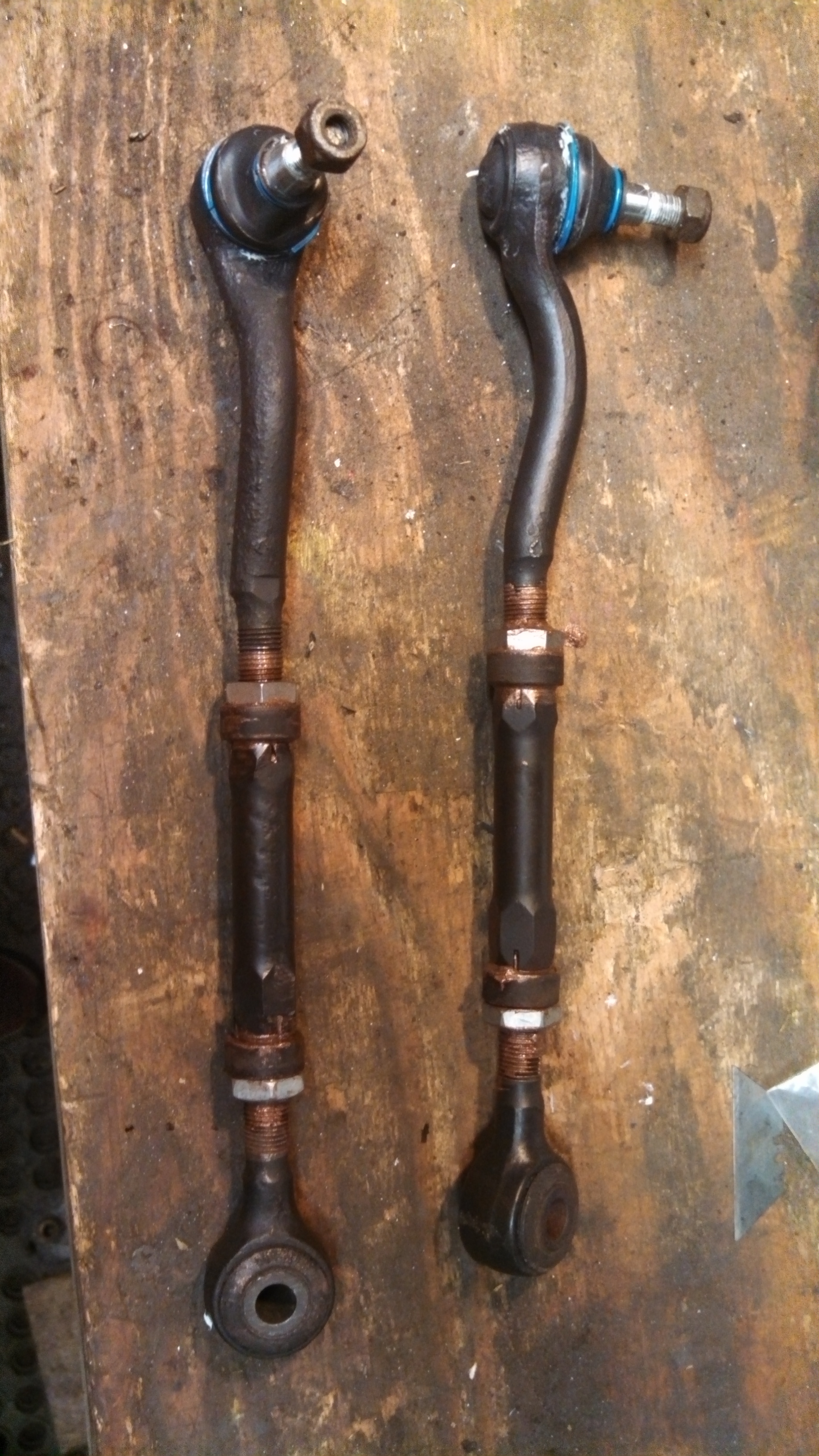 fully rebuilt rear tie rods.jpg